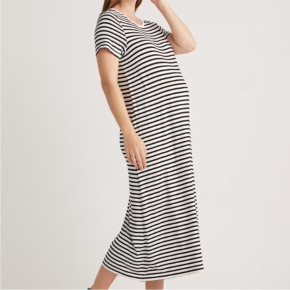 Quince Dresses & Skirts - Quince Black and White Striped Maxi Dress
